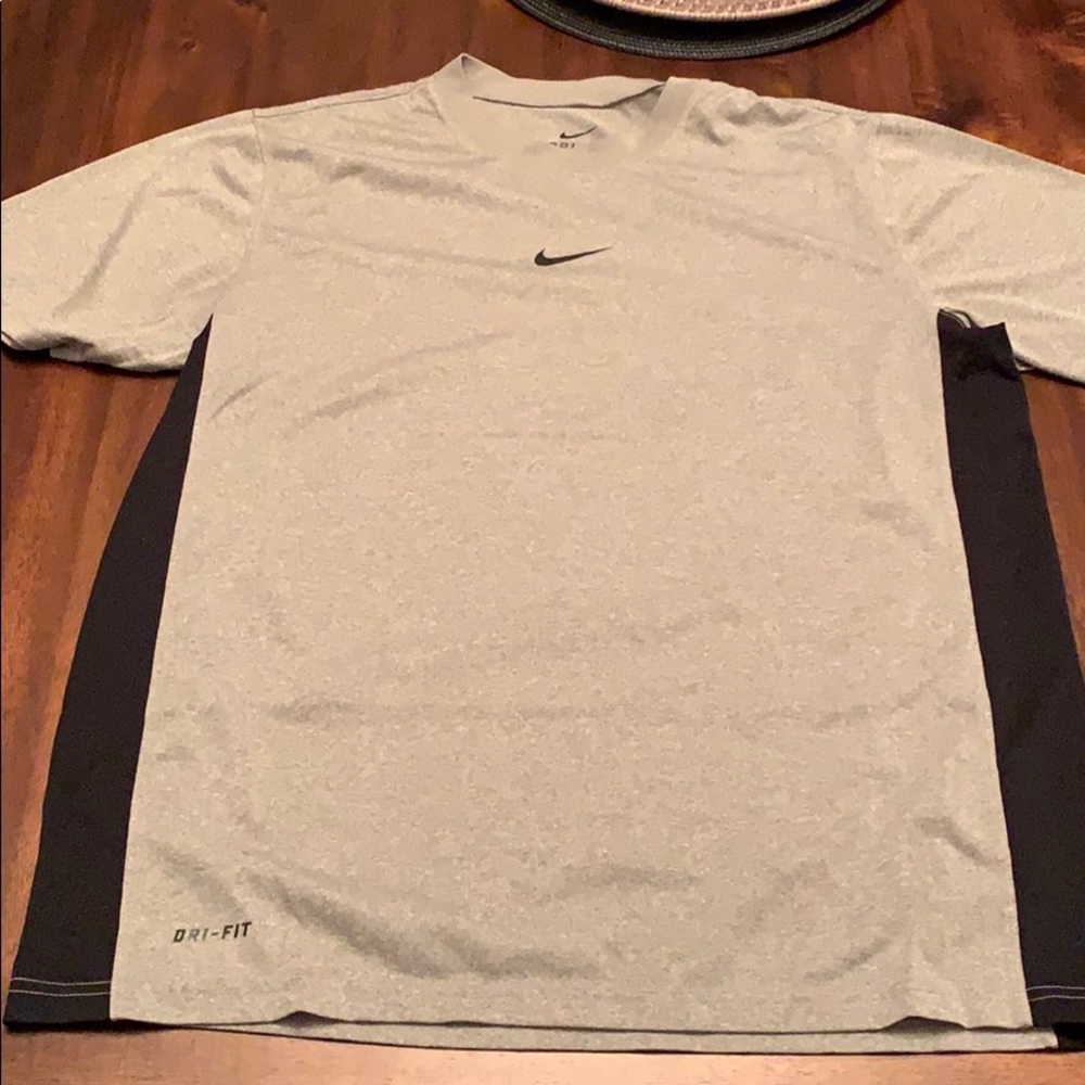 Nike Dri Fit T Shirt Large